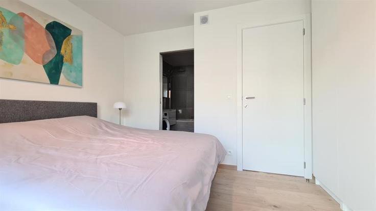 Superbe Appartement Neuf Et Moderne A Liege Luaran gambar