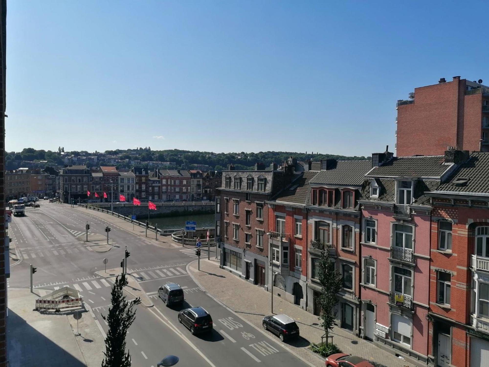 Superbe Appartement Neuf Et Moderne A Liege Luaran gambar